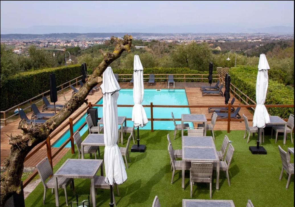 Residence Montevecchio Montopoli in Val dʼArno Екстериор снимка